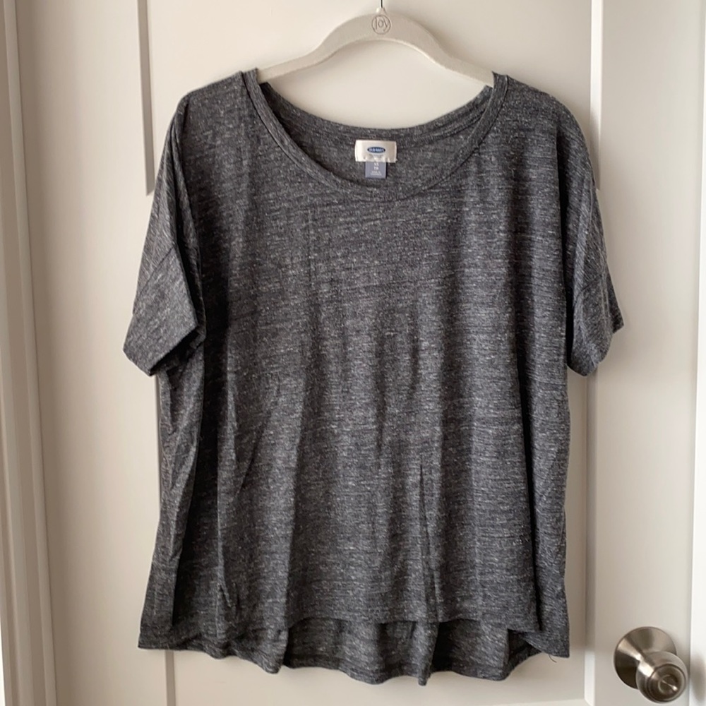 Old Navy XS grey tee